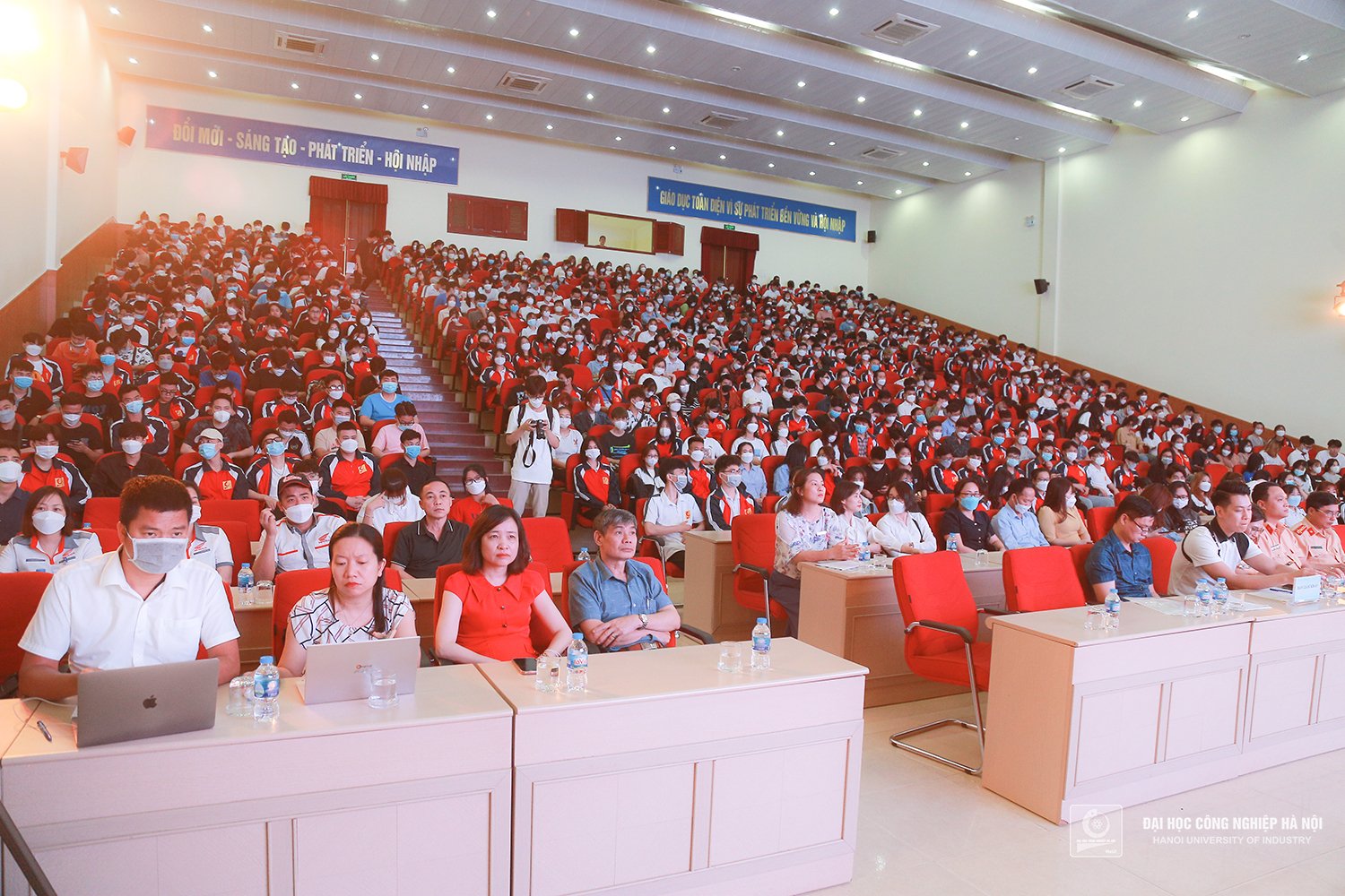 The program of learning Law on Road Traffic and motorcycle riding skills for HaUI students