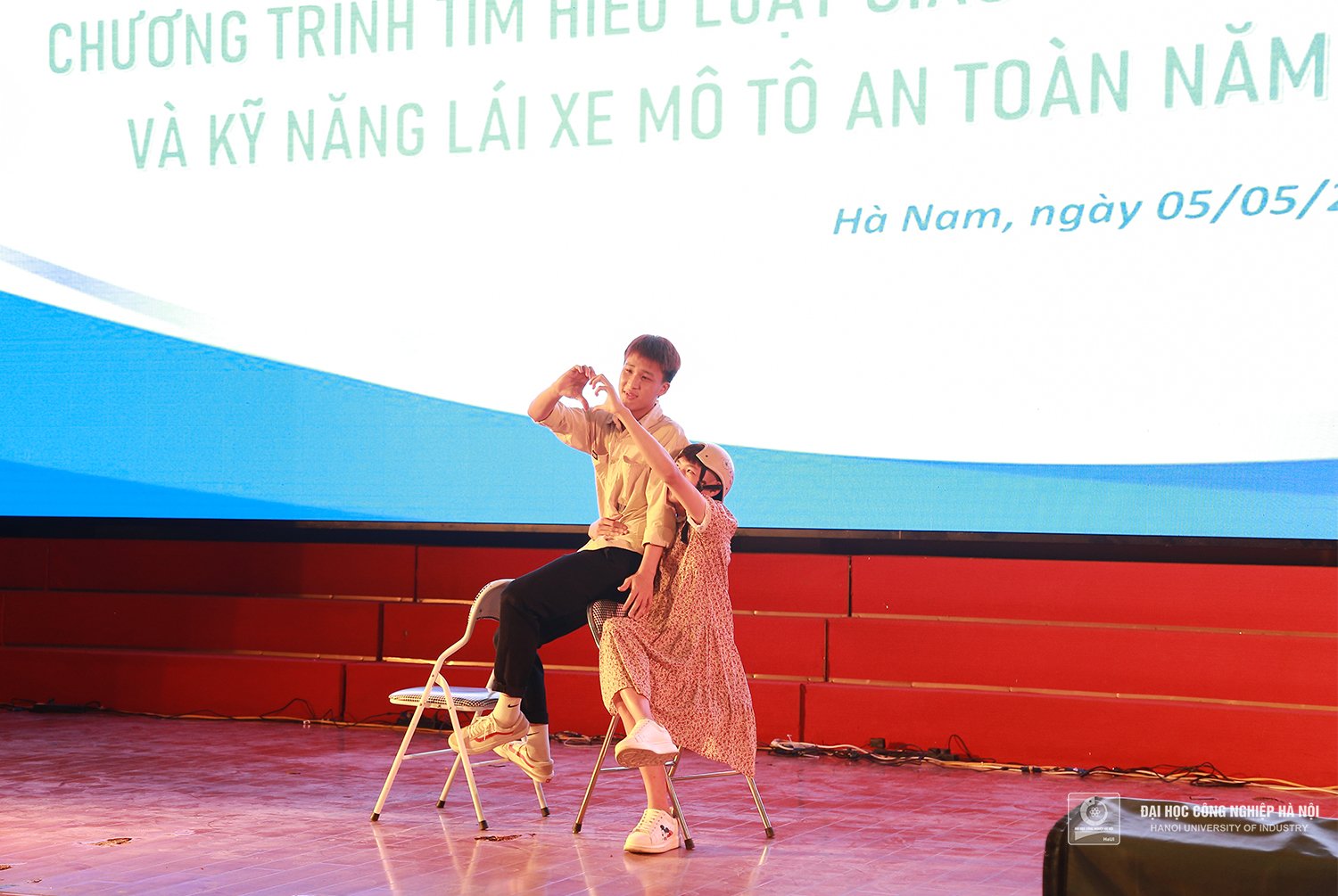 The program of learning Law on Road Traffic and motorcycle riding skills for HaUI students