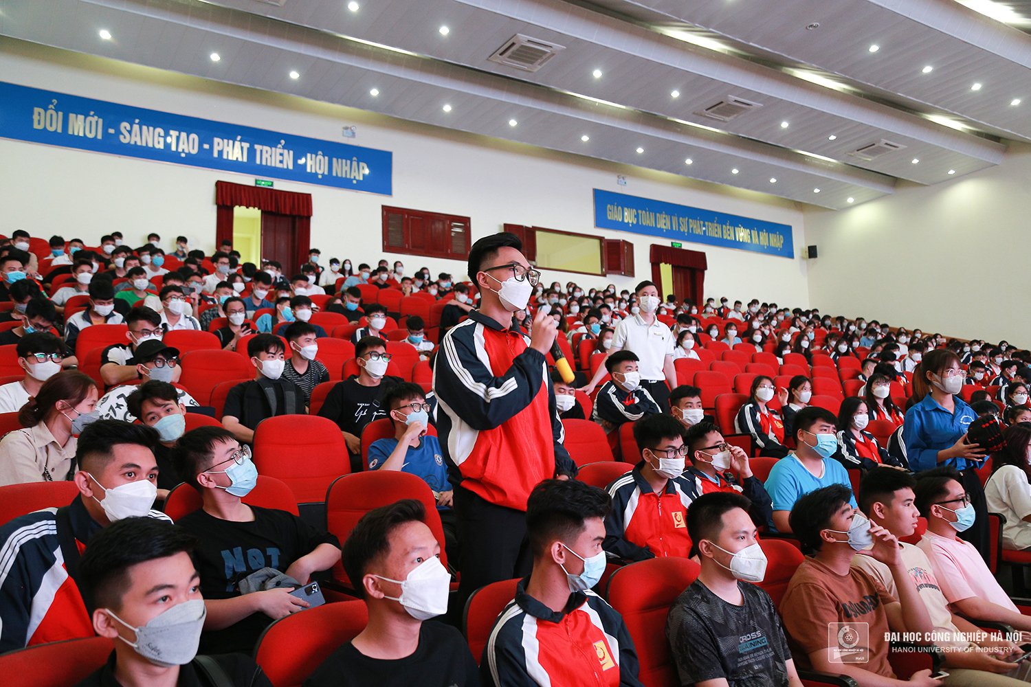 The program of learning Law on Road Traffic and motorcycle riding skills for HaUI students