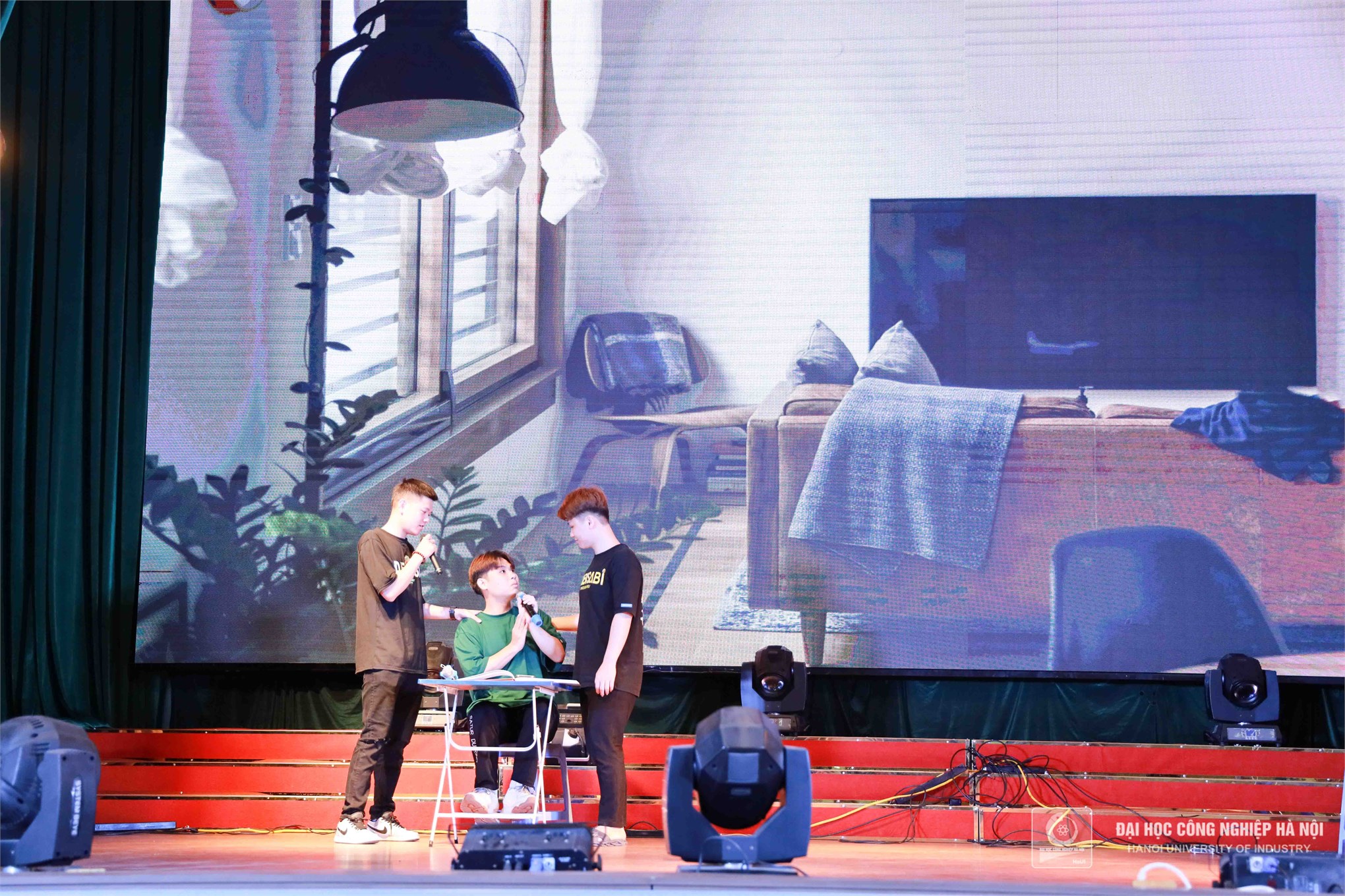 Final round of the contest “Students of Hanoi University of Industry with the work of prevention and control drug