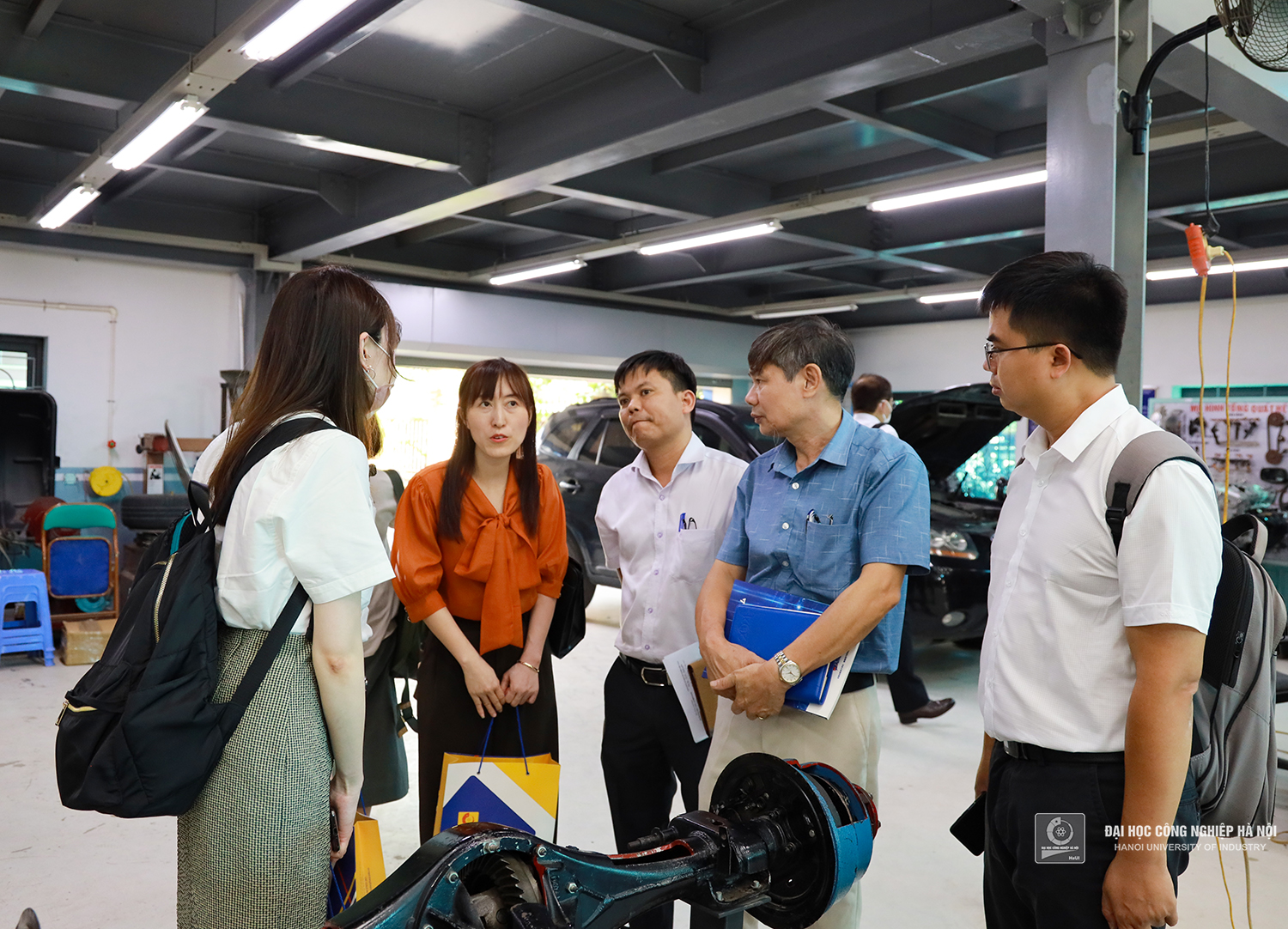 Đoàn chuyên gia Nhật Bản tới thăm và làm việc tại Trường Đại học Công nghiệp Hà Nội