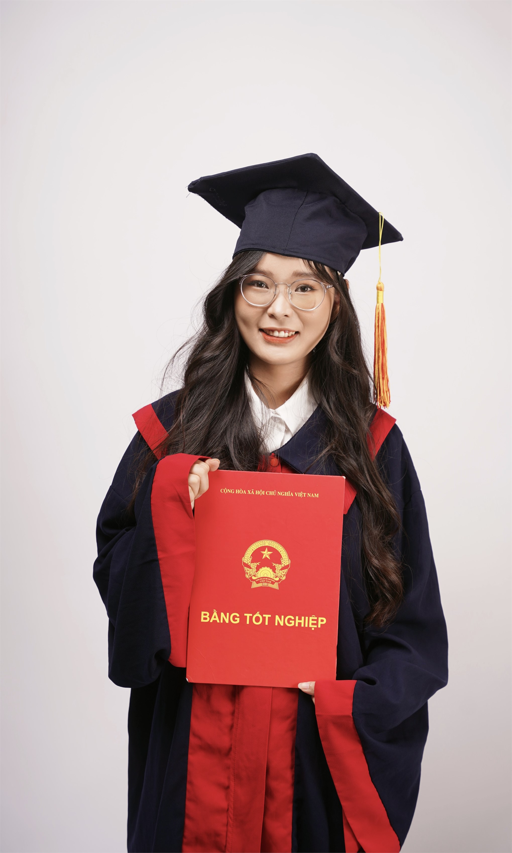 Nữ sinh lớp Ngôn ngữ Trung Quốc nhận học bổng 1 tỉ đồng