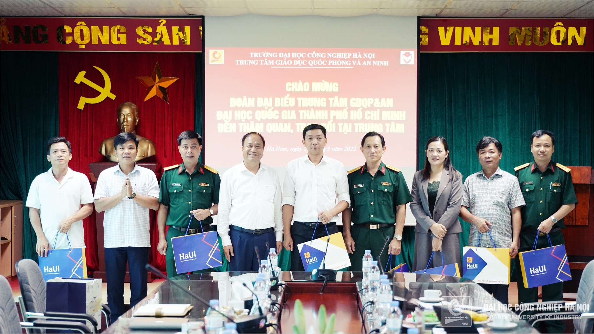 Tiếp đoàn công tác Trung tâm Giáo dục Quốc phòng và An ninh, Đại học Quốc gia TP. Hồ Chí Minh