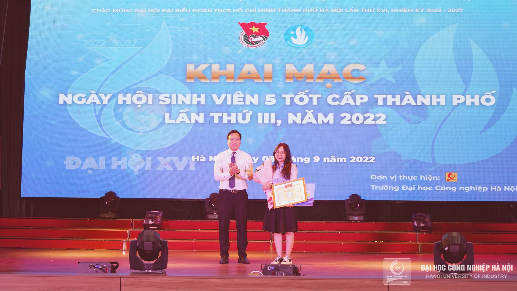 Students of Five Merits