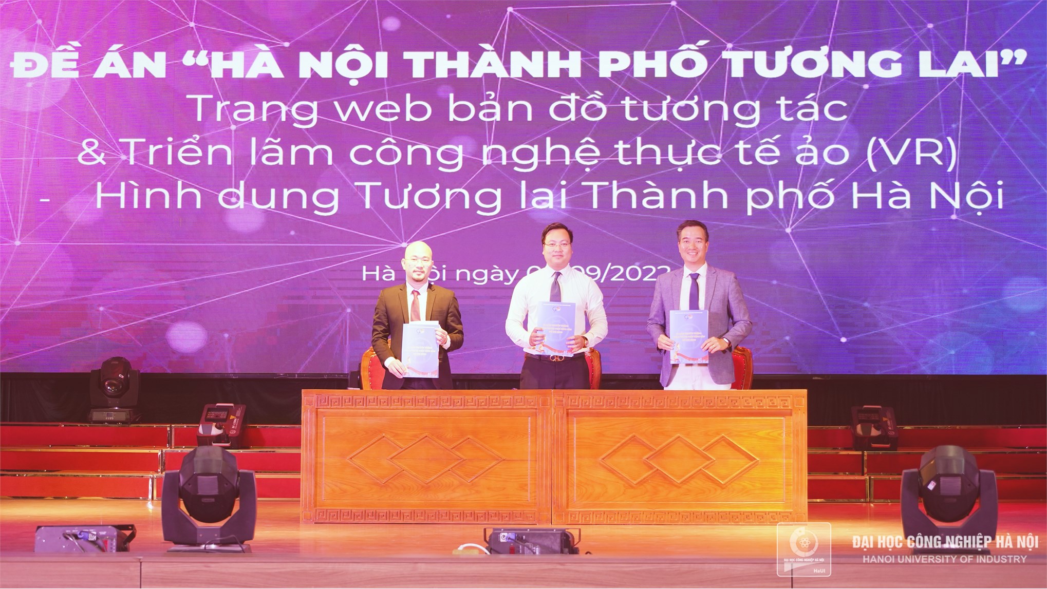 Students of Five Merits