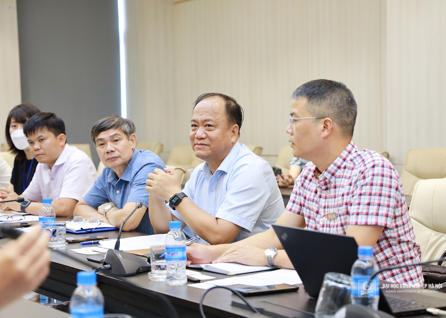The delegation of Japanese experts paid a working visit to Hanoi University of Industry