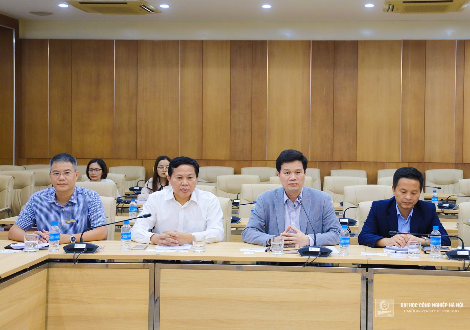 Hanoi University of Industry establishes cooperative relationship with Wakayama province, Japan