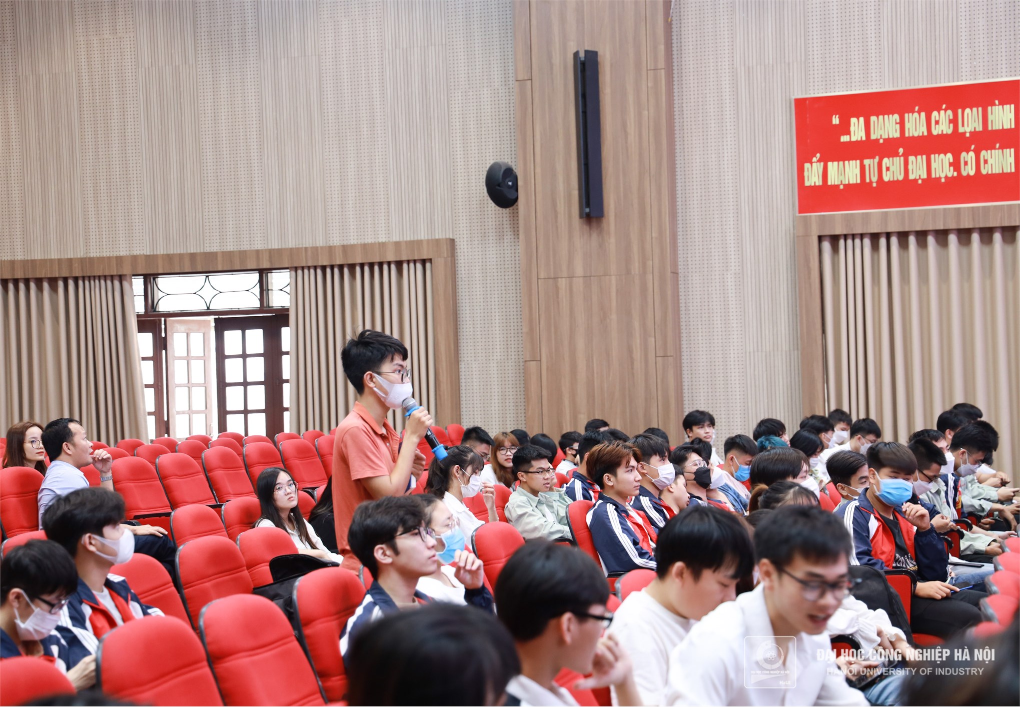 Khai giảng Chương trình hợp tác đào tạo tuyển dụng với Tập đoàn KHKT Hồng Hải năm học 2022 - 2023