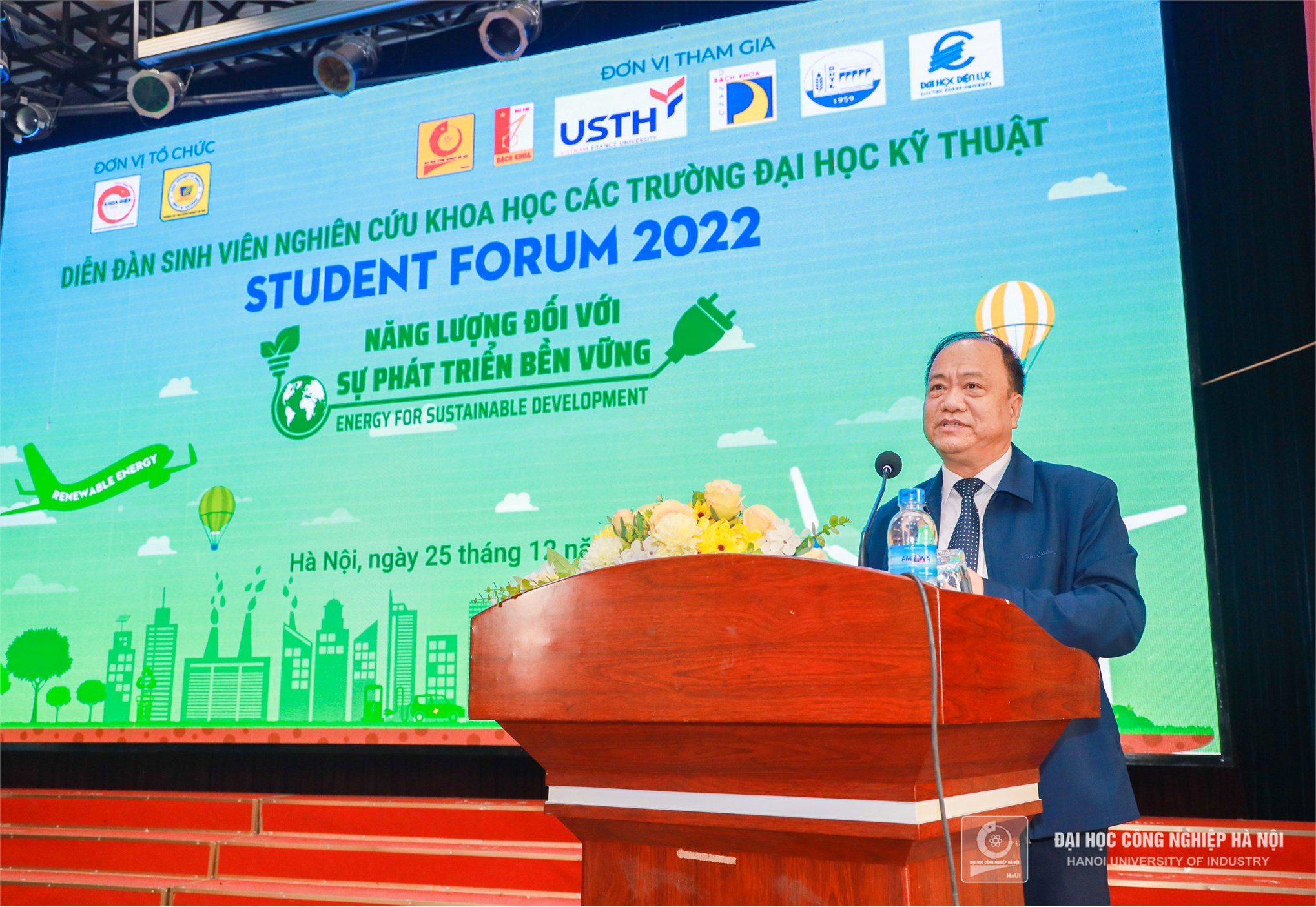 Năng lượng đối với sự phát triển bền vững – Student Foum 2022