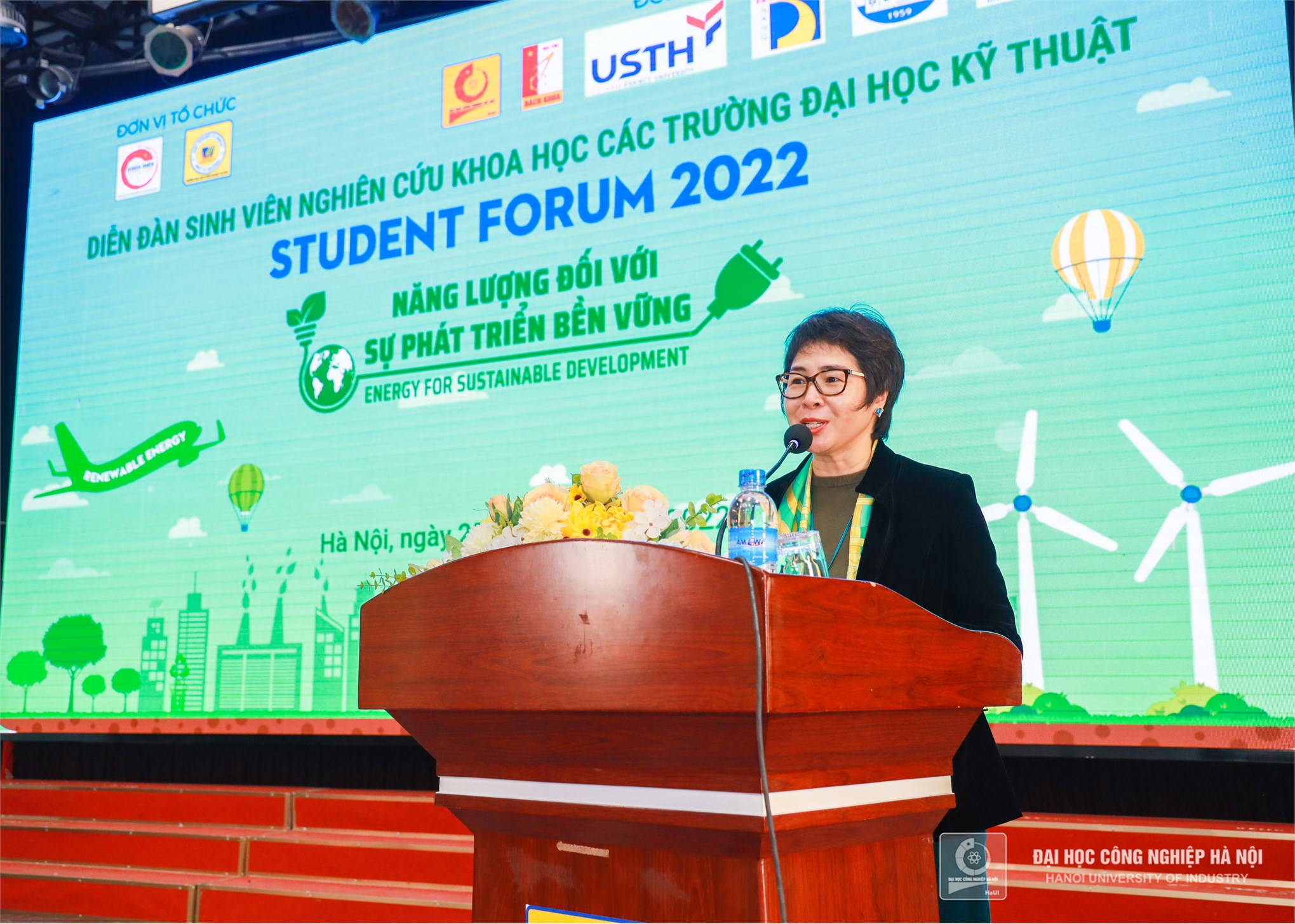 Năng lượng đối với sự phát triển bền vững – Student Foum 2022
