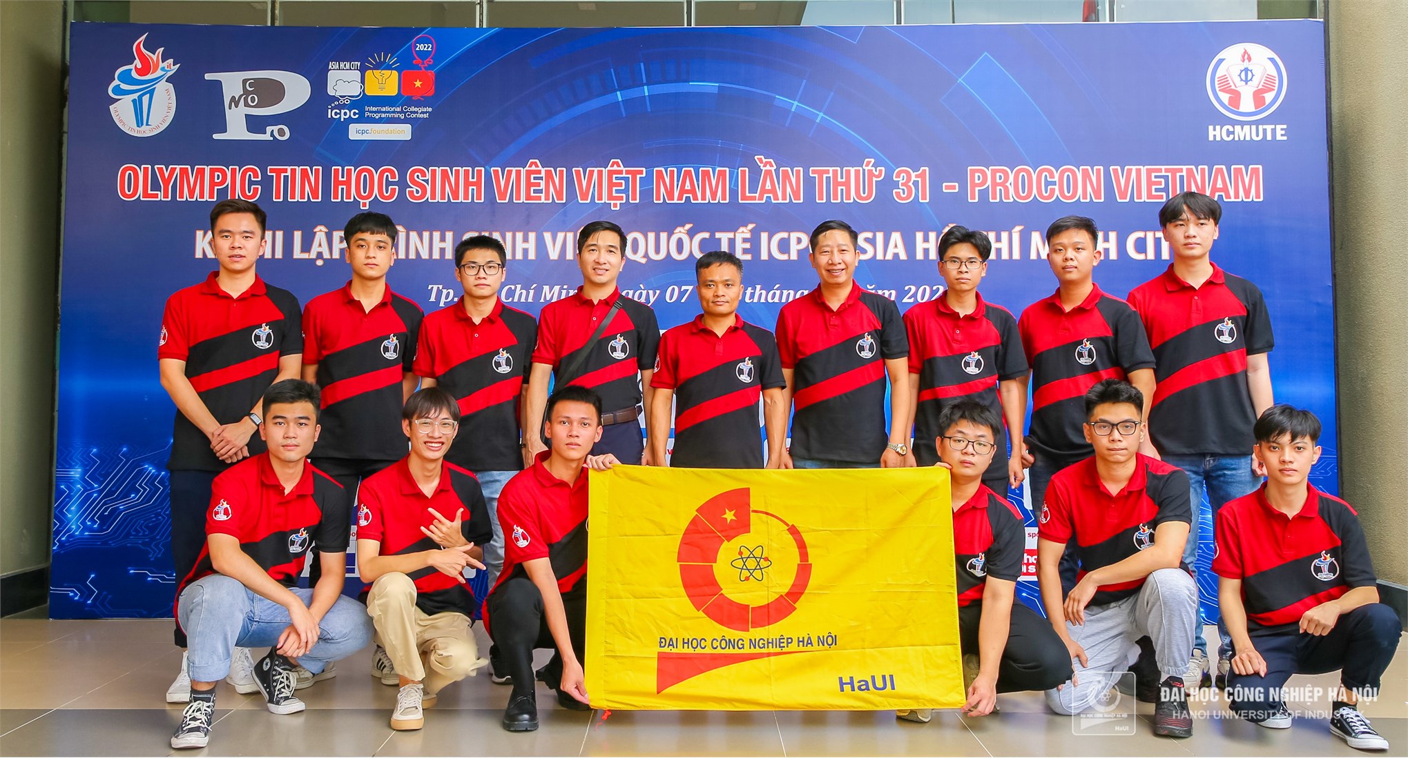 Students of Hanoi University of Industry achieved high results at the 31st Vietnam Student Informatics Olympiad