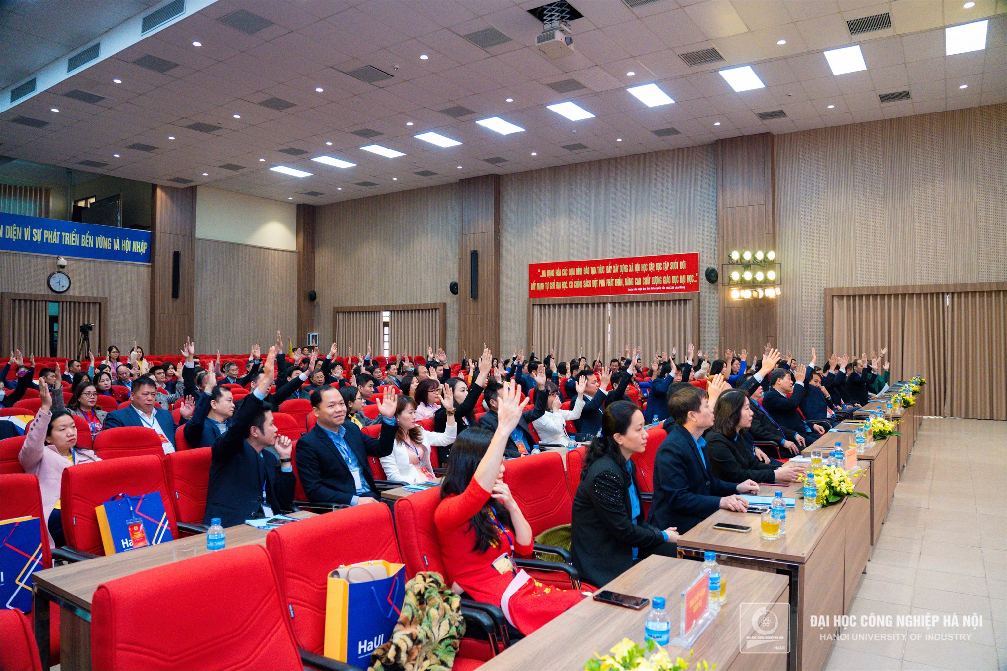 Đại hội Đại biểu Công đoàn Trường ĐHCNHN nhiệm kỳ 2023 - 2028: Đổi mới - Dân chủ - Đoàn kết - Phát triển