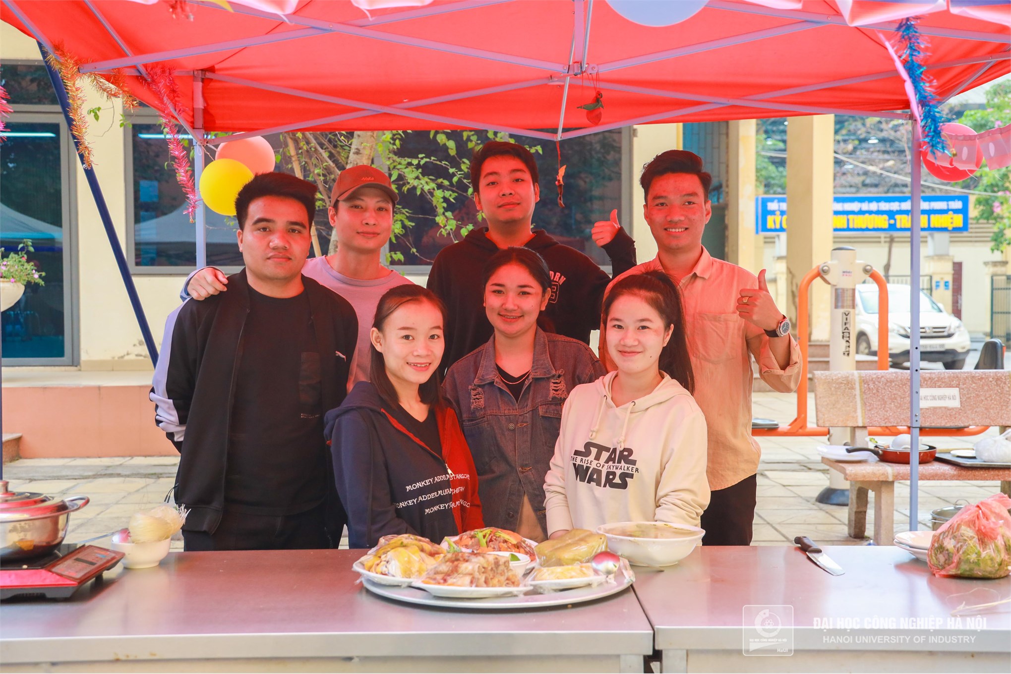 Spring reunion 2023: An opportunity for international students to experience Vietnamese Tet culture