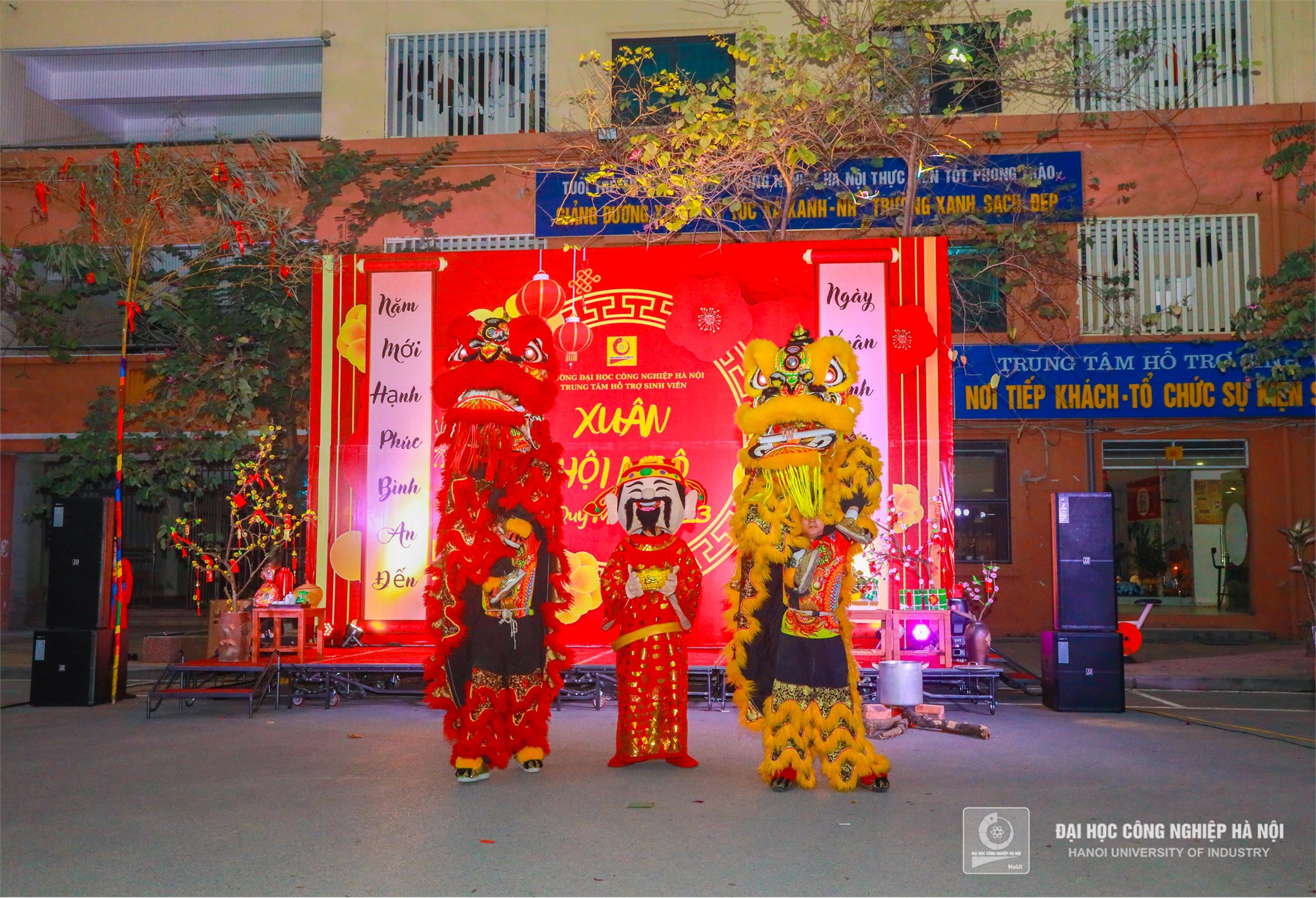 Spring reunion 2023: An opportunity for international students to experience Vietnamese Tet culture