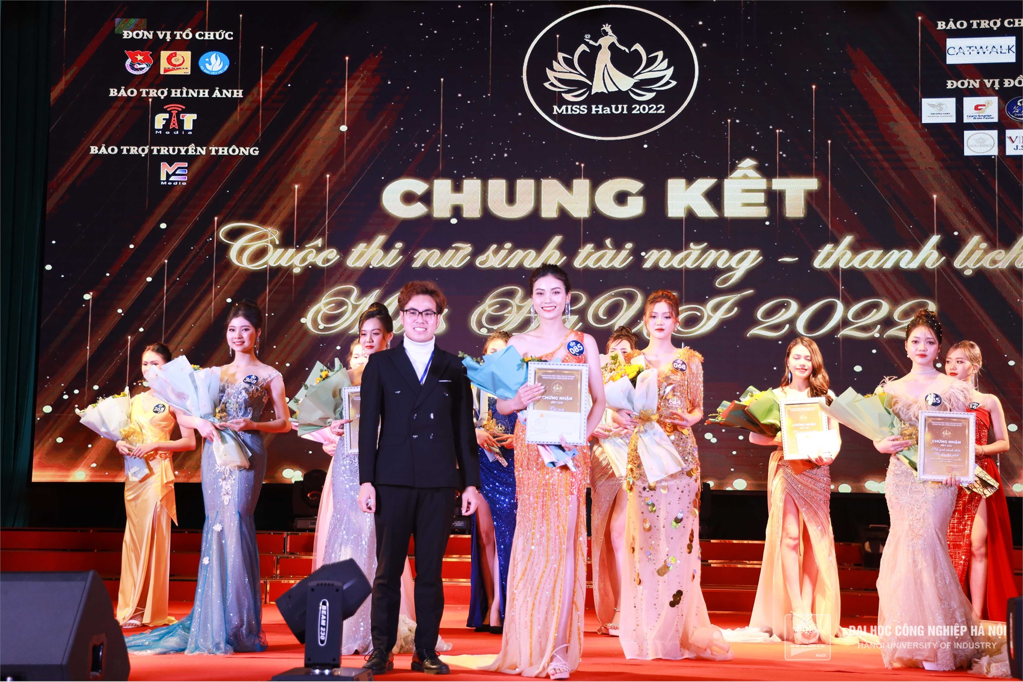  Miss HaUI: Đêm hội tỏa sáng của tài sắc nữ sinh Đại học Công nghiệp Hà Nội