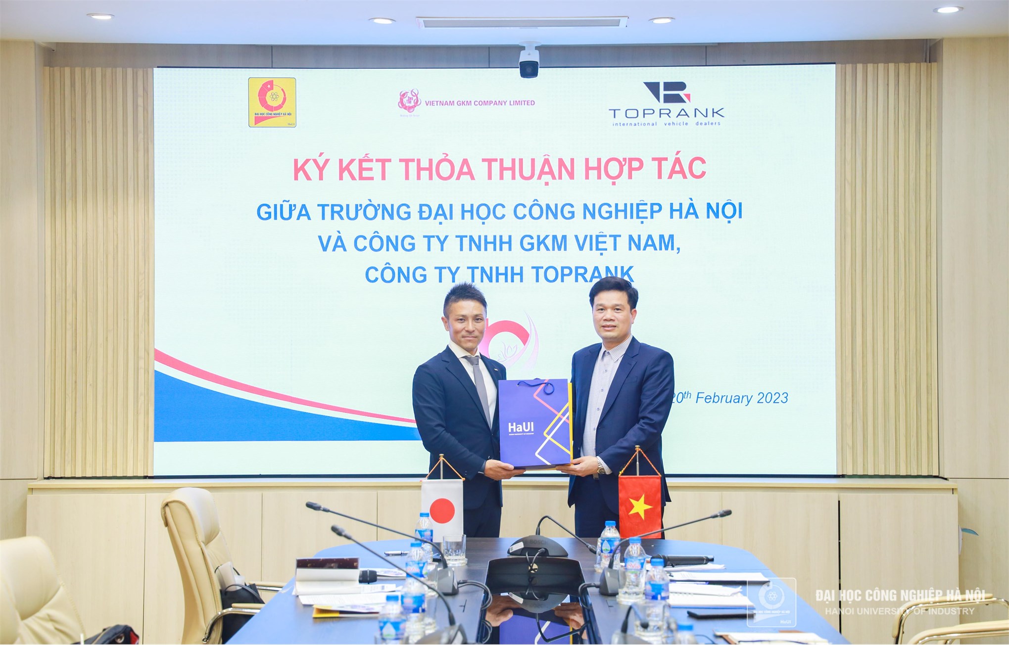 Developing human resources in the Auto Repair and Maintenance Service in Vietnam and Japan