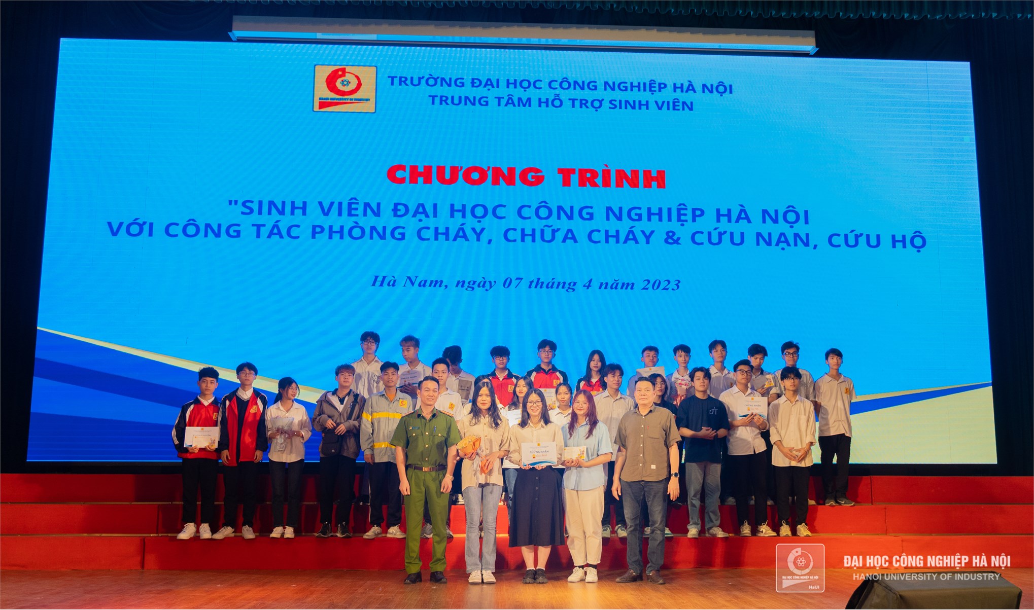 Sinh viên Đại học Công nghiệp Hà Nội với công tác phòng cháy chữa cháy và cứu nạn cứu hộ