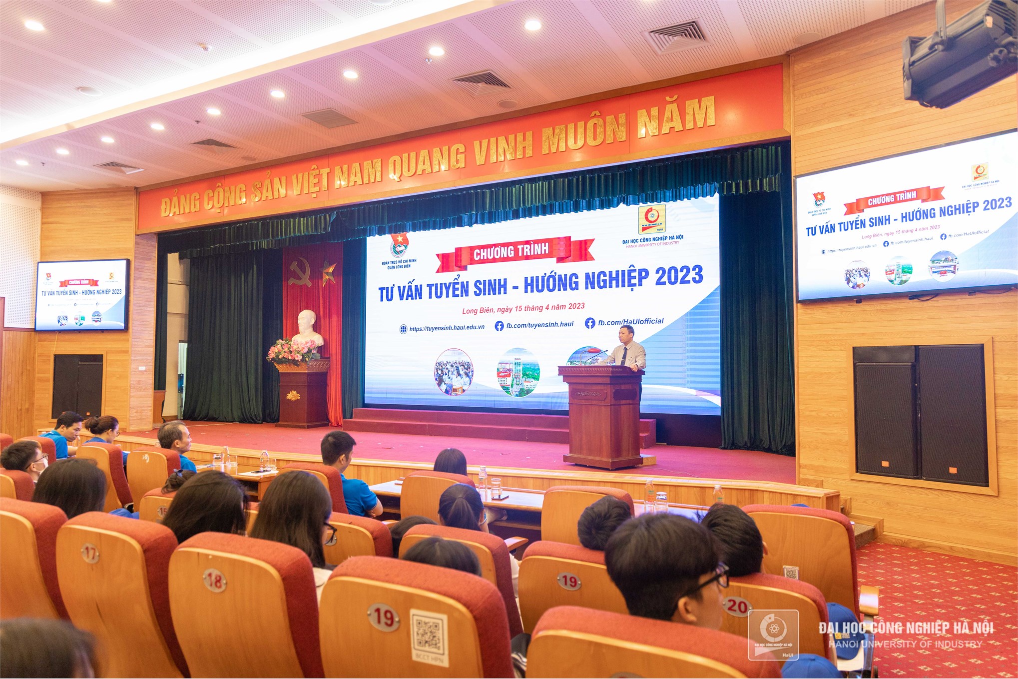 Đại học Công nghiệp Hà Nội tư vấn tuyển sinh, hướng nghiệp tại quận Long Biên, Hà Nội