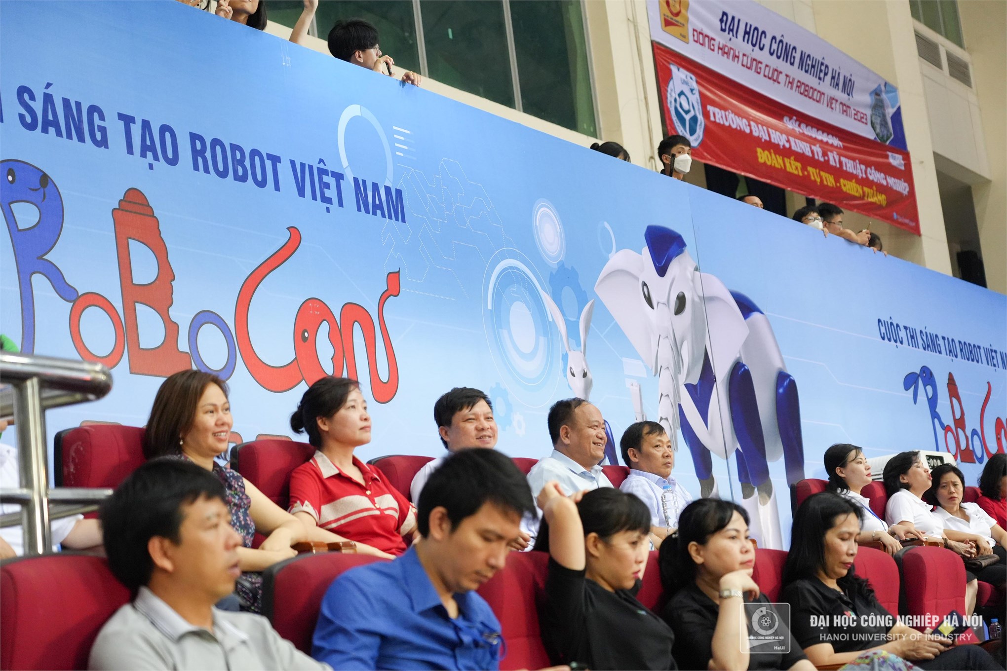 DCN - ĐT02 from Hanoi University of Industry becomes the champion of the Vietnam Robot Creation Contest 2023