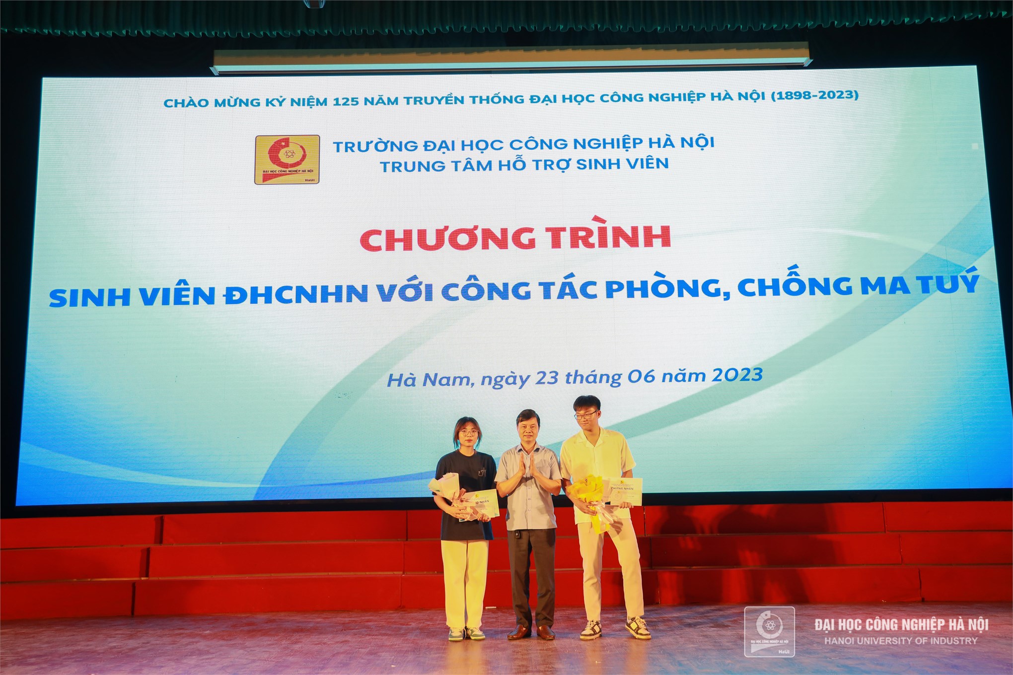 Sinh viên Trường Ngoại ngữ Du lịch đạt Giải nhất Chương trình “Sinh viên với công tác phòng, chống ma túy