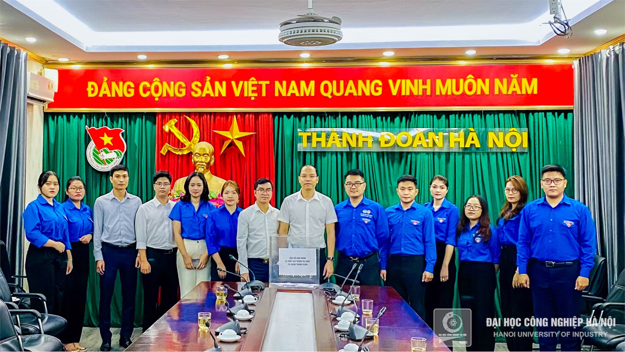 Hanoi University of Industry joins hands to support Hanoi fire victims
