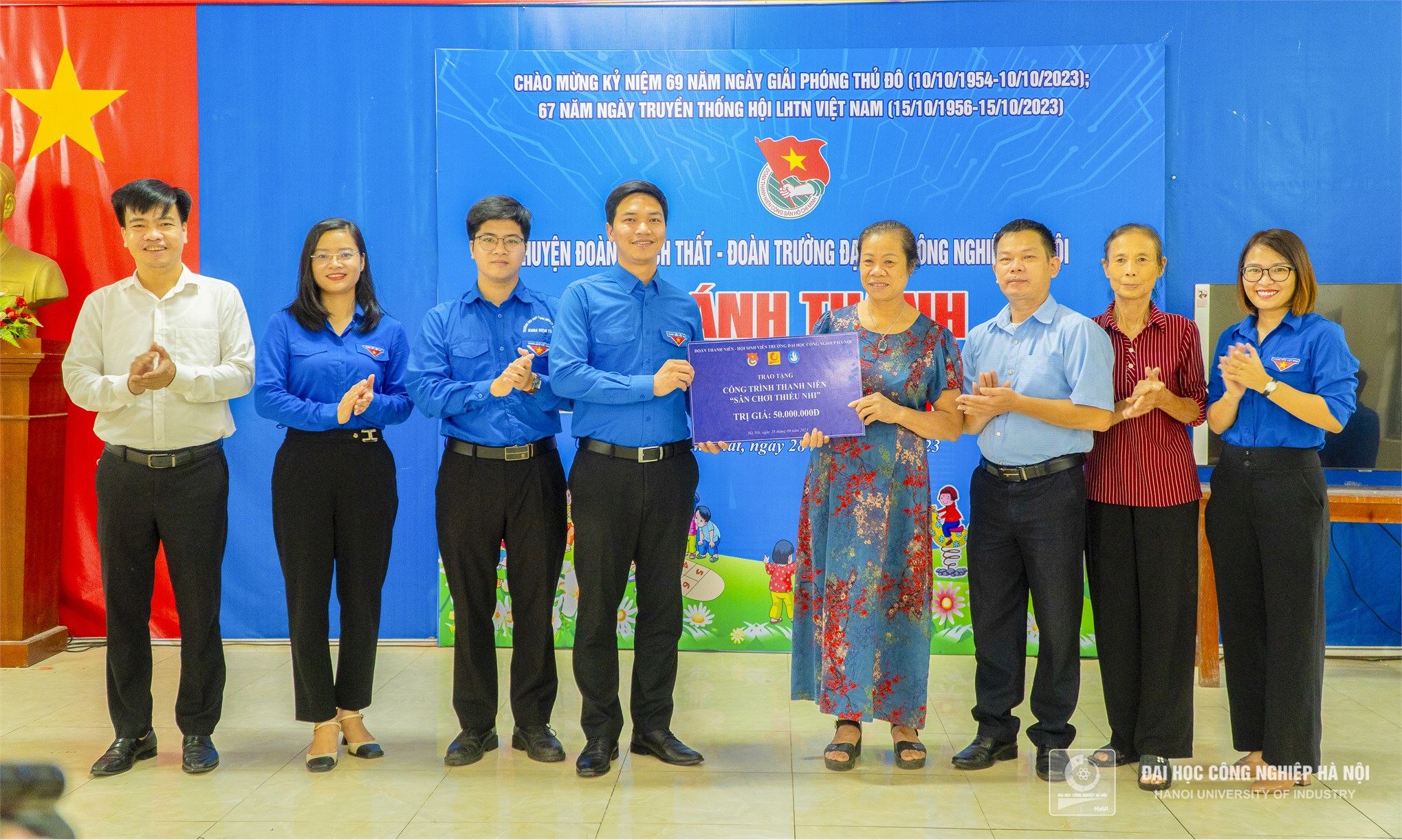 Tuổi trẻ Đại học Công nghiệp Hà Nội khánh thành sân chơi thiếu nhi tại xã Chàng Sơn, huyện Thạch Thất