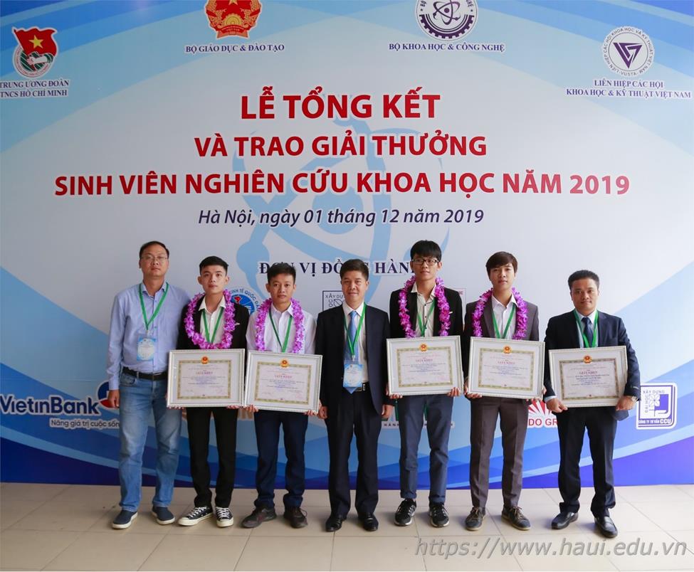 Đại học Công nghiệp Hà Nội: Thúc đẩy phong trào sinh viên nghiên cứu khoa học