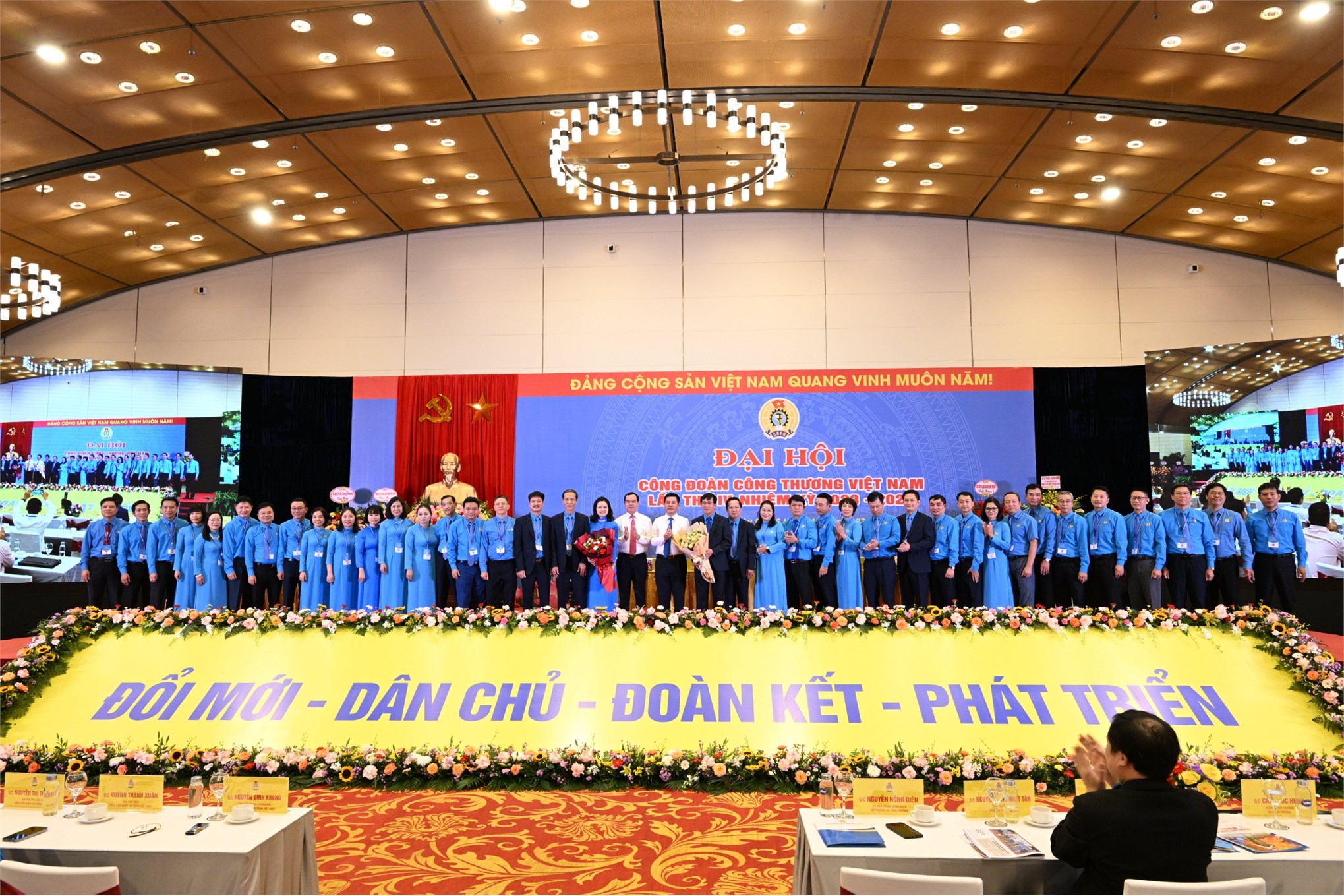 PGS.TS.Phạm Văn Đông, Trường Đại học Công nghiệp Hà Nội được bầu vào Ban chấp hành Công đoàn Công Thương Việt Nam lần thứ IV nhiệm kỳ 2023-2028