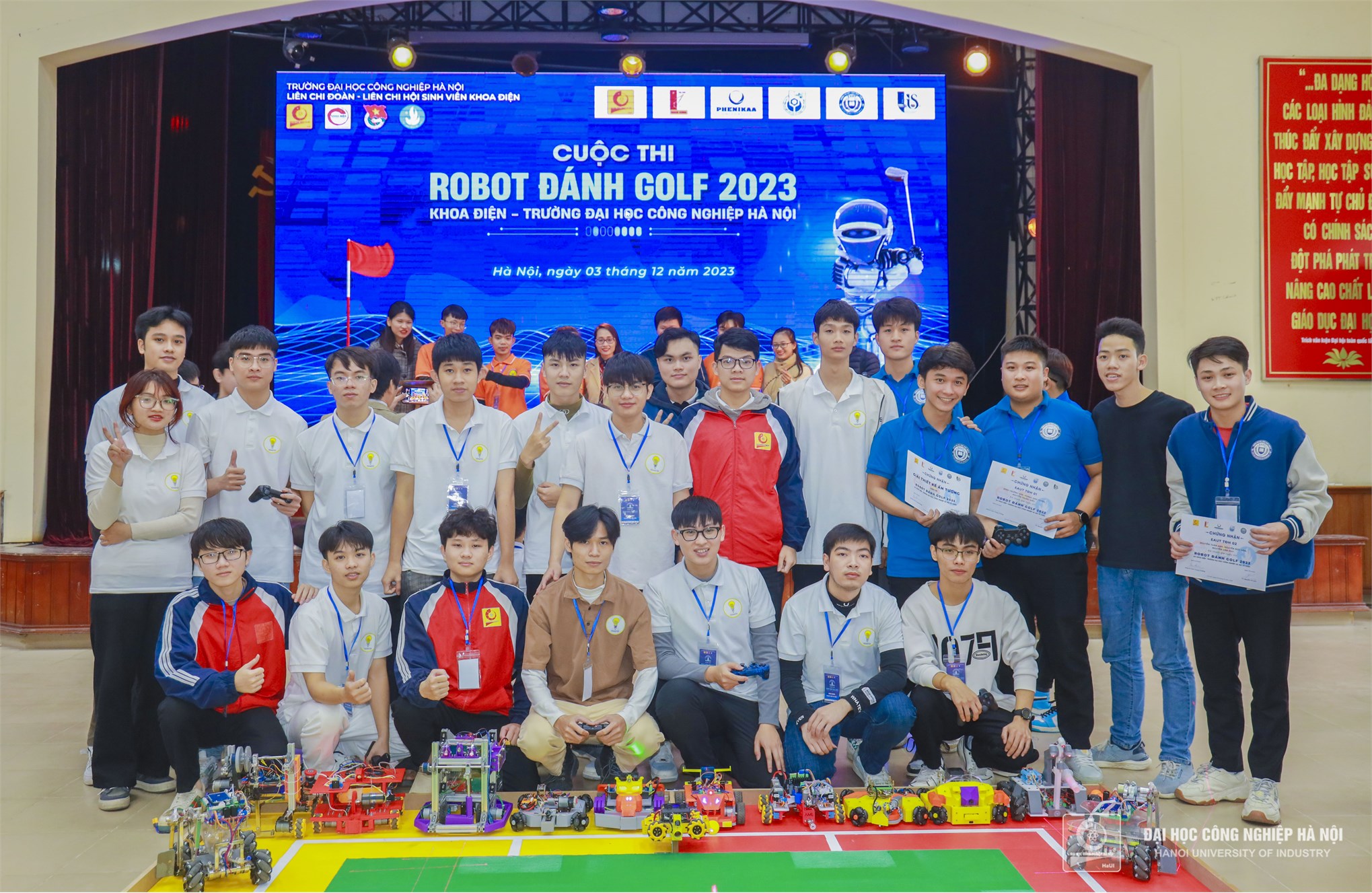 Sinh viên thỏa sức sáng tạo tại Cuộc thi Robot đánh Golf năm 2023