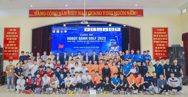 [vjst] Trường Đại học Công nghiệp Hà Nội: Khích lệ sinh viên sáng tạo tại cuộc thi robot đánh golf năm 2023
