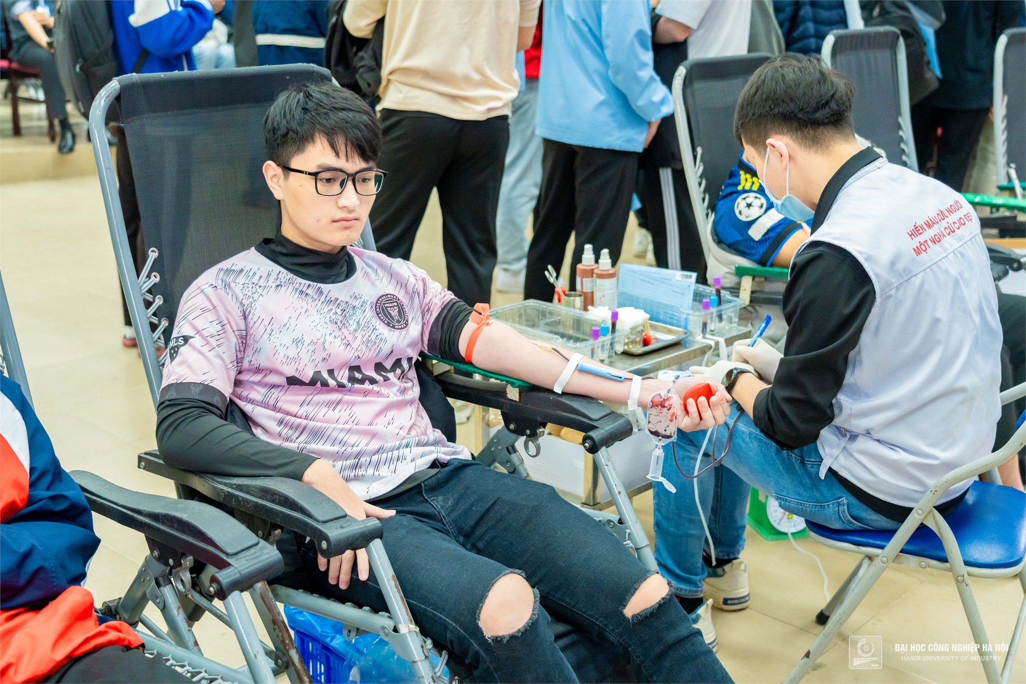 Ấm áp tinh thần nhân đạo ngày hội hiến máu tình nguyện Cầu vồng nhân ái 2023