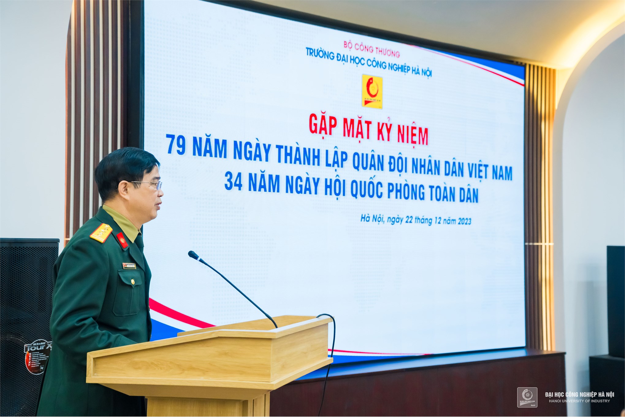 Gặp mặt cựu chiến binh, cựu quân nhân Trường Đại học Công nghiệp Hà Nội