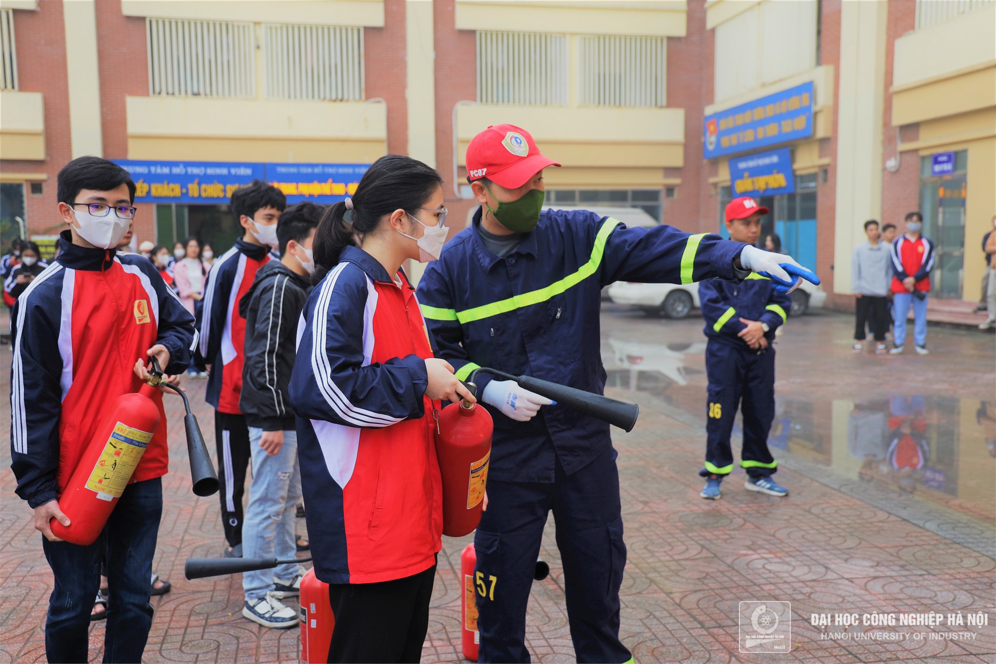 Fire Prevention and Rescue Drill at Hanoi University of Industry