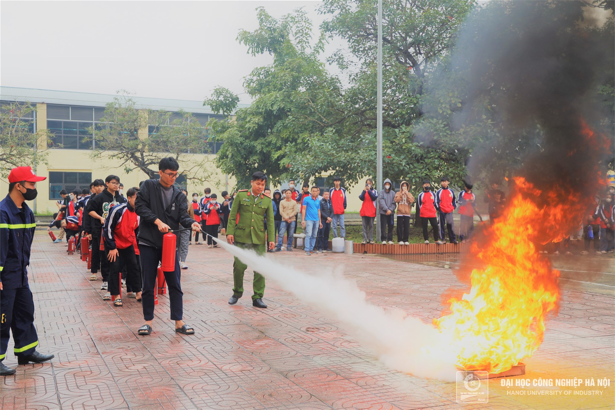 Fire Prevention and Rescue Drill at Hanoi University of Industry