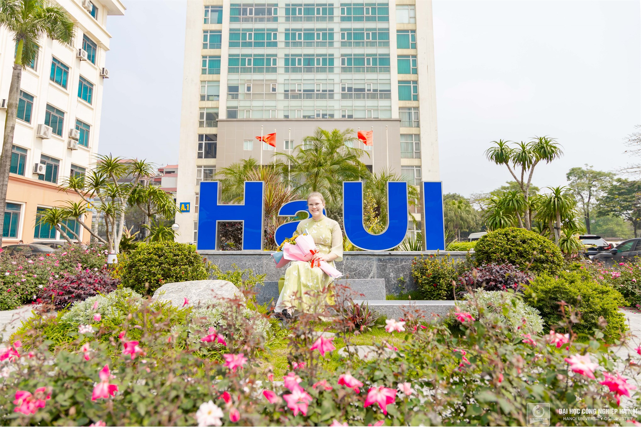 Embracing Vietnamese Culture: Nele's Journey as a Volunteer at HaUI