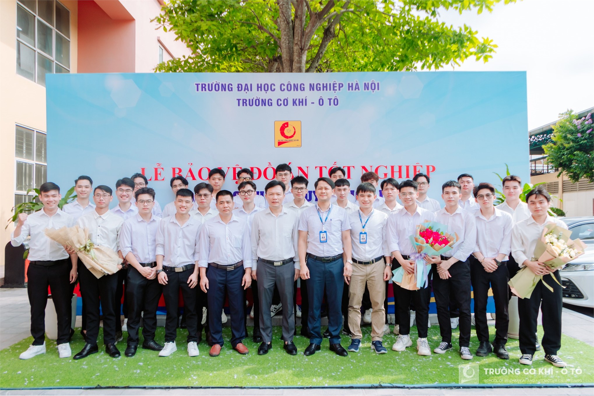 HaUI Graduation Season: A Season Filled with Love