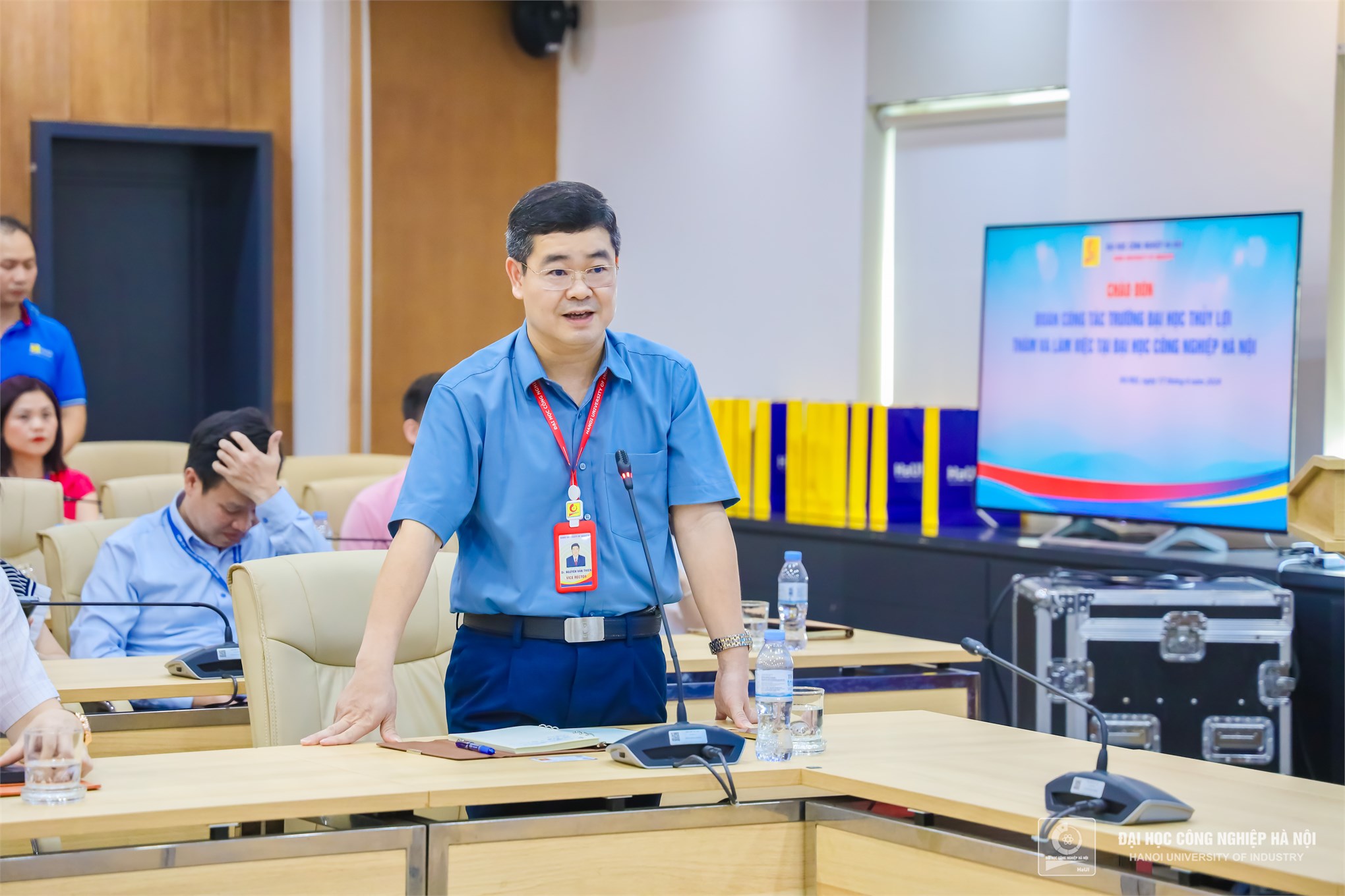 Enhancing Coordination and Exchange of Digital Transformation Experiences between HaUI and Thuy Loi University