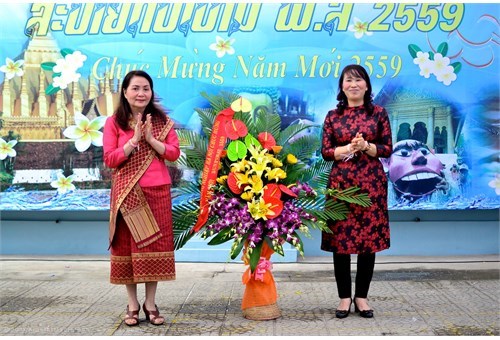 Vui Tết cổ truyền Bunpimay 2559 (CHDCND Lào) tại Đại học Công nghiệp Hà Nội