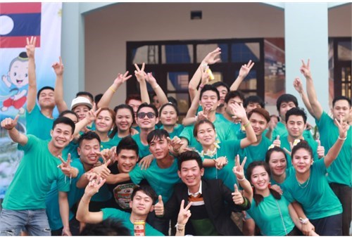 Vui Tết cổ truyền Bunpimay 2559 (CHDCND Lào) tại Đại học Công nghiệp Hà Nội