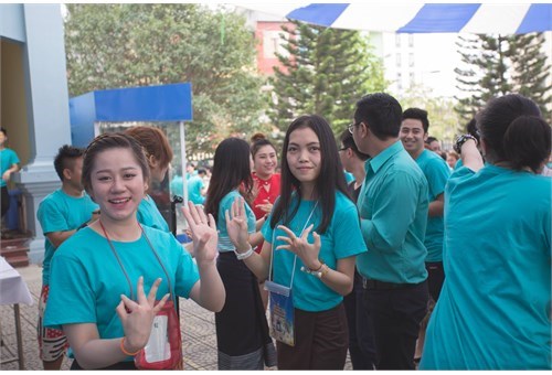 Vui Tết cổ truyền Bunpimay 2559 (CHDCND Lào) tại Đại học Công nghiệp Hà Nội