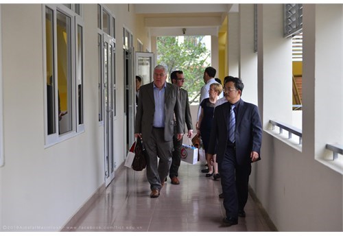 Đón tiếp và làm việc với đoàn công tác trường ĐH York St John (Anh Quốc)