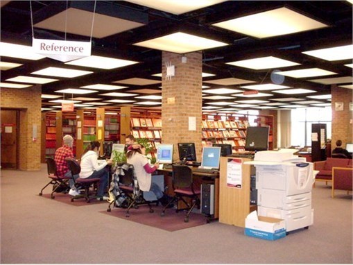 Đón tiếp và làm việc với Trường Đại học Frostburg (Hoa Kỳ)