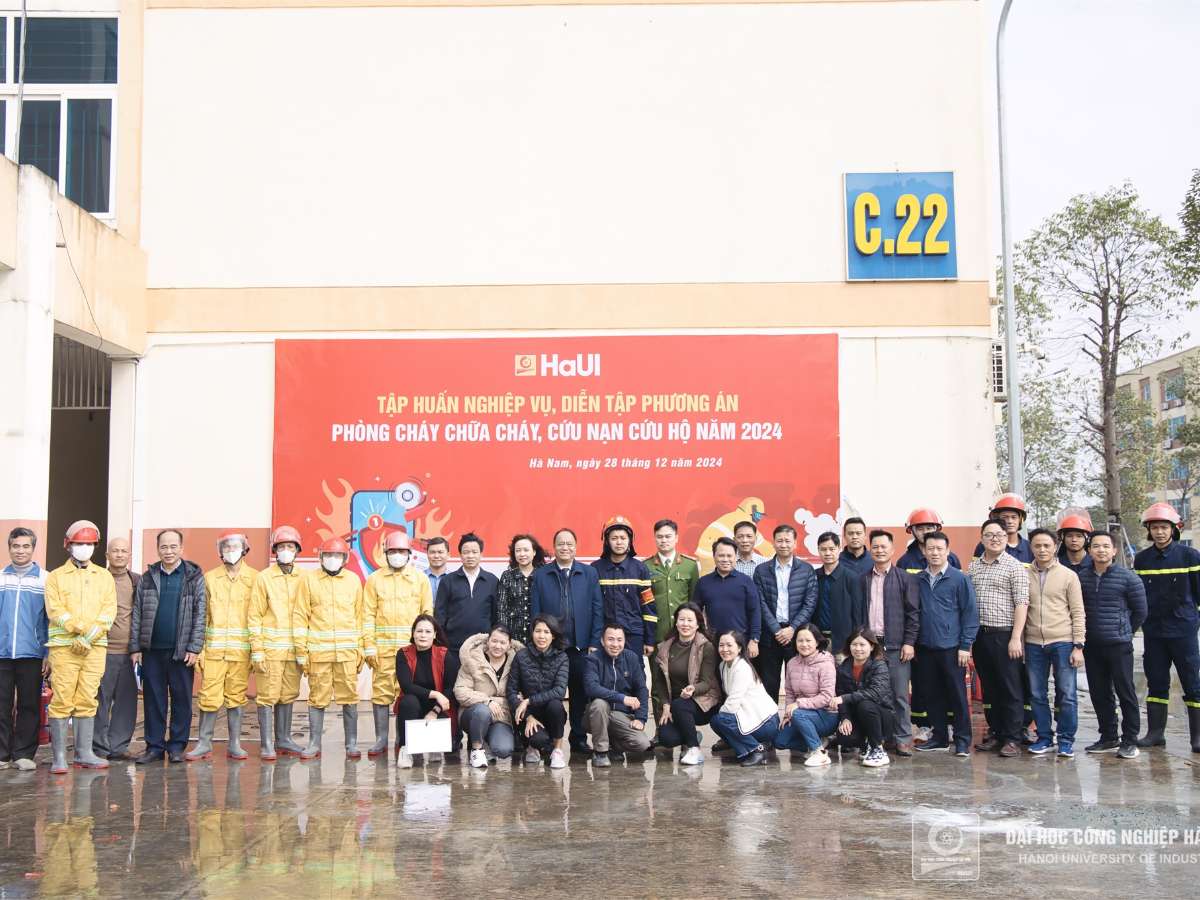 HaUI Promotes Fire Safety Awareness for Staff, lecturers, and Students at the Ha Nam Campus