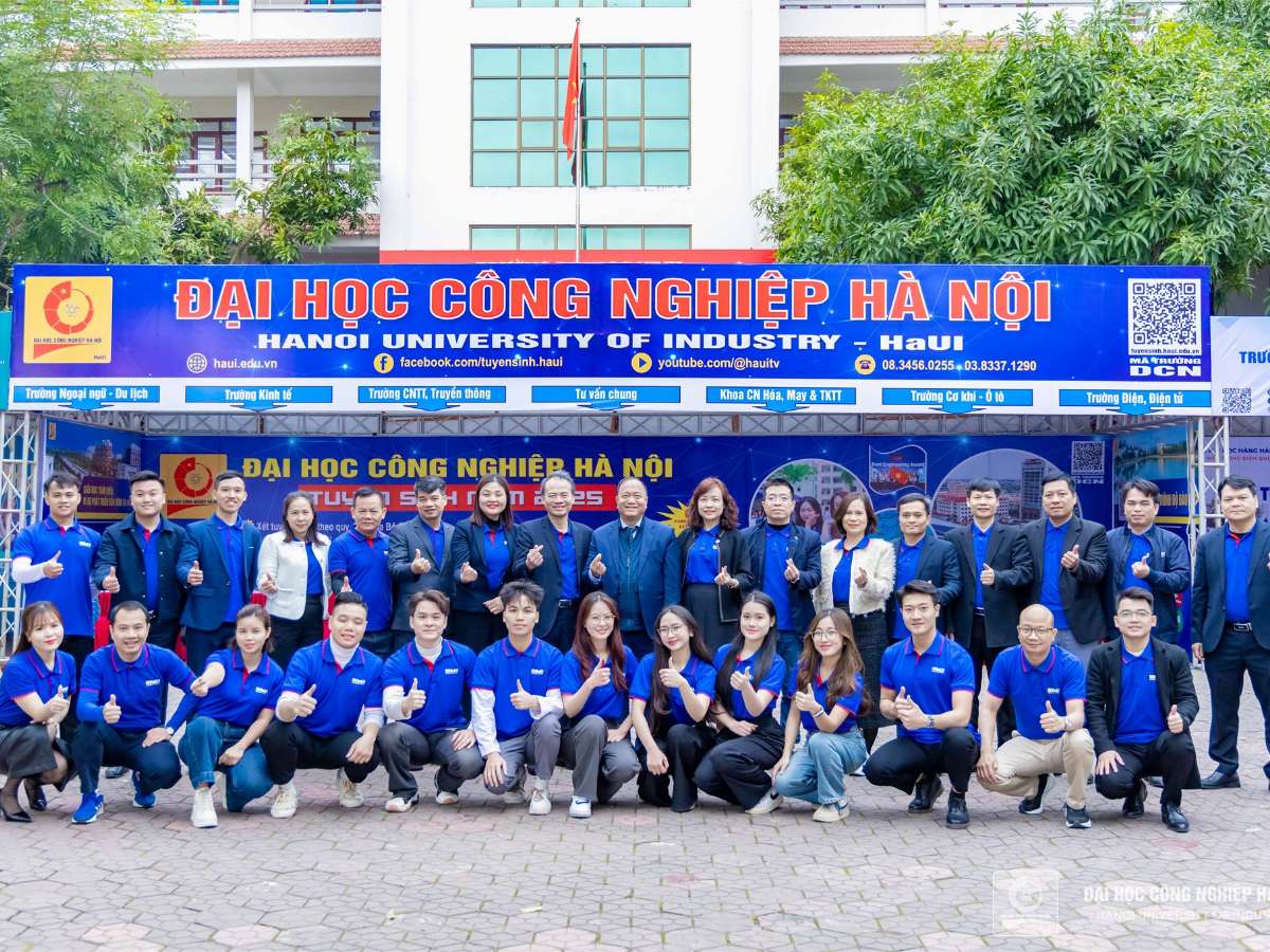 HaUI provides Admission Counseling for 2025 in Thanh Hoa and Nghe An