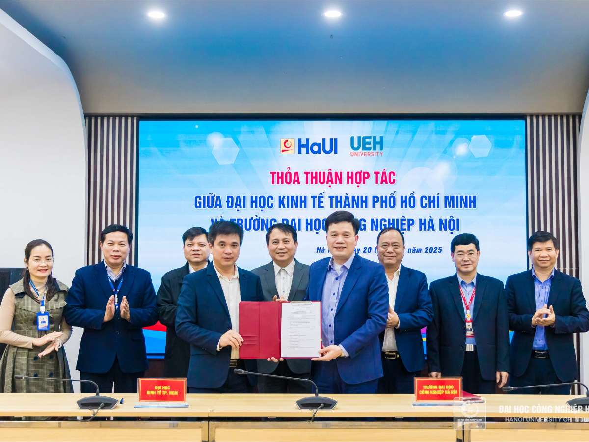 HaUI Hosts Seminar on University Governance and Sustainable Development