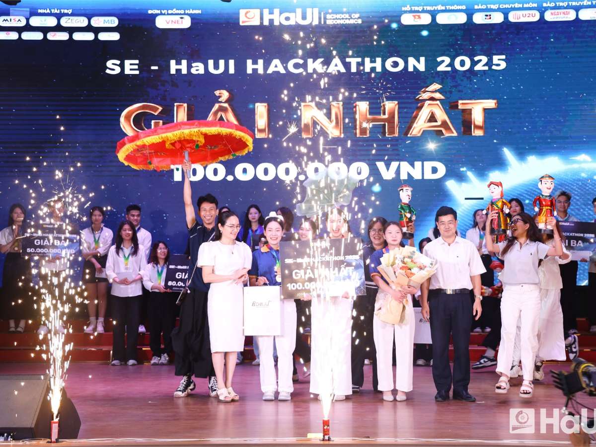 SE - HaUI Hackathon 2025 : A Creative Journey Bridging Vietnamese Culture and Startup Innovation