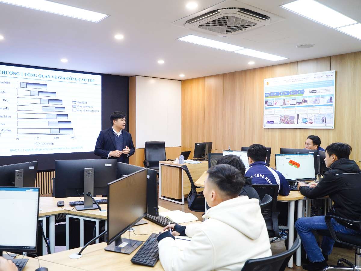 Master’s Programs at HaUI: A Strategic Pathway to Excellence and Innovation