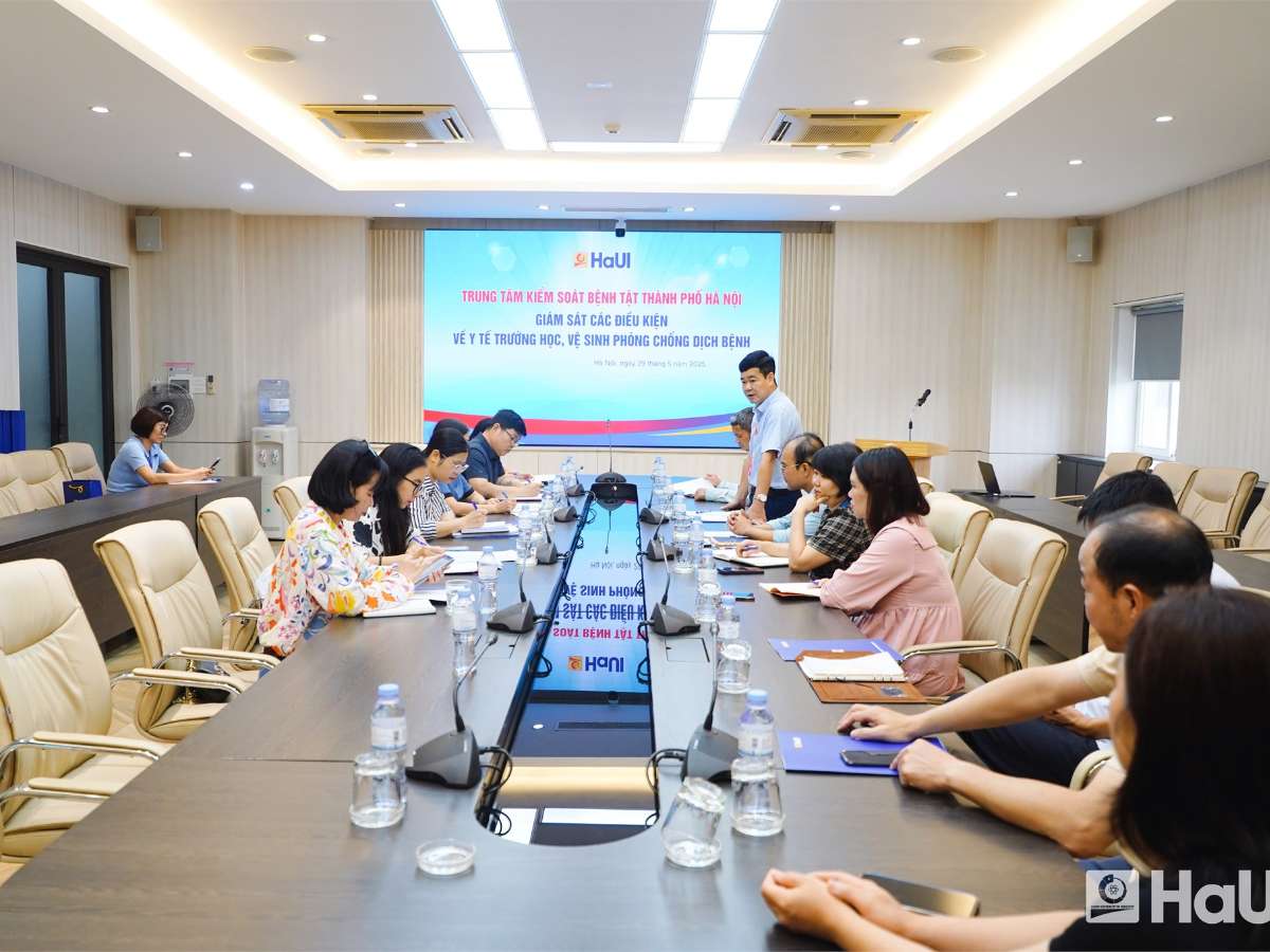 HaUI collaborates with Hanoi CDC to strengthen school health and epidemic prevention