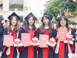 Knowledge, skills, and aspirations: HaUI’s School of Languages and Tourism Graduates step into the future