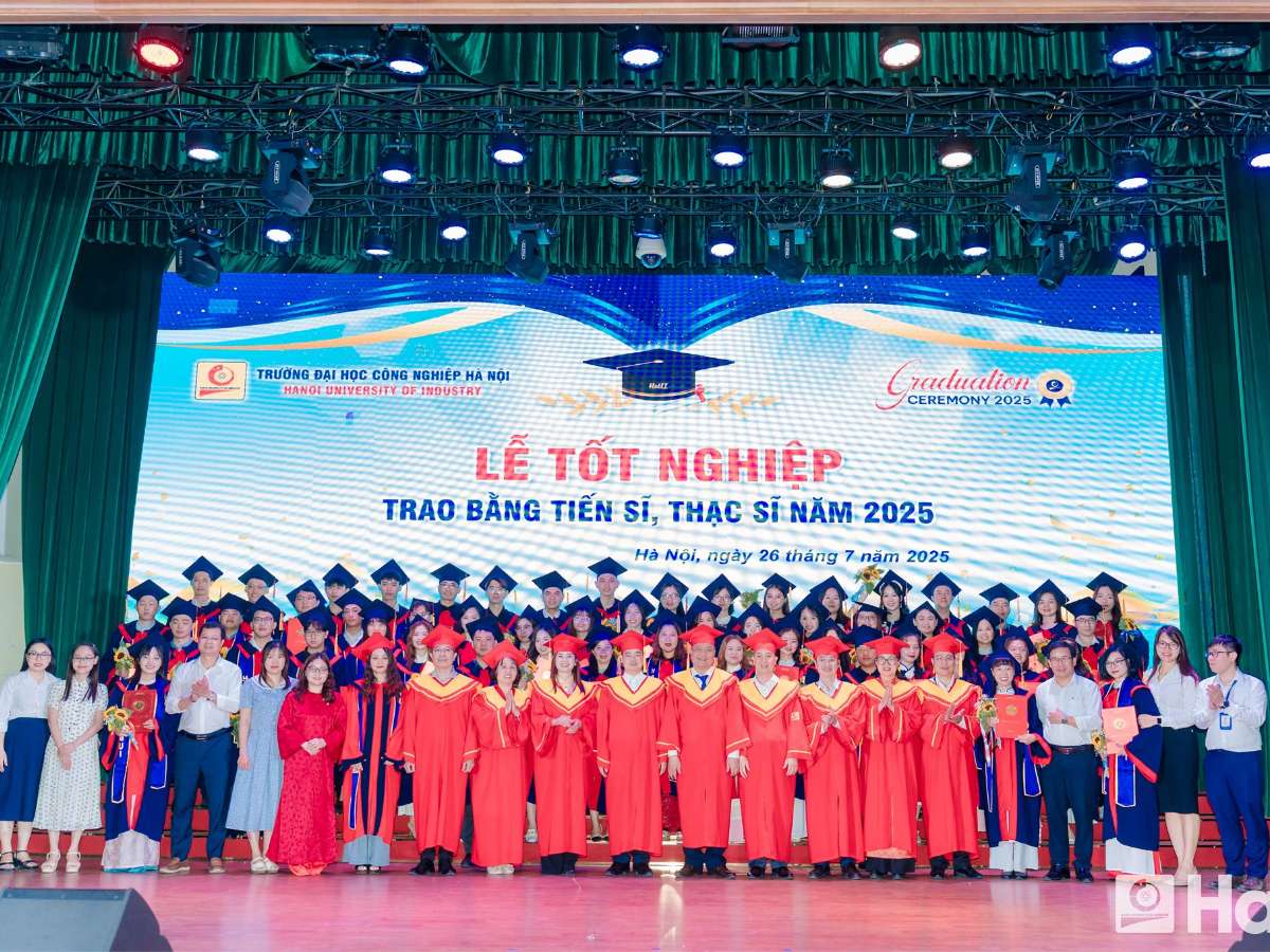 Hanoi University of Industry celebrates Academic Excellence at Postgraduate Commencement